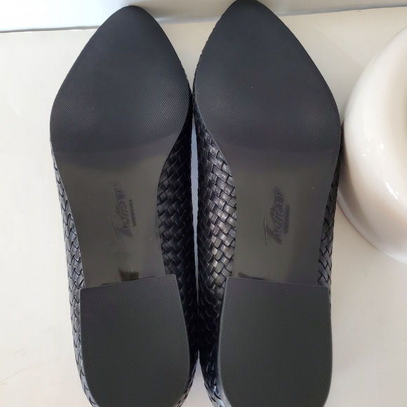 TROTTERS 10.5 Black Woven Leather JADE 1" Heel Slip On Shoes Comfort Office NWOB - Picture 11 of 15